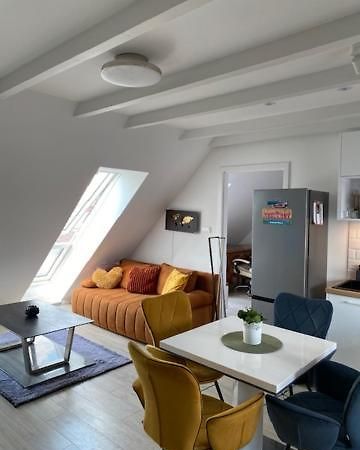 R77 Apartment Downtown - Penthouse 布达佩斯 外观 照片